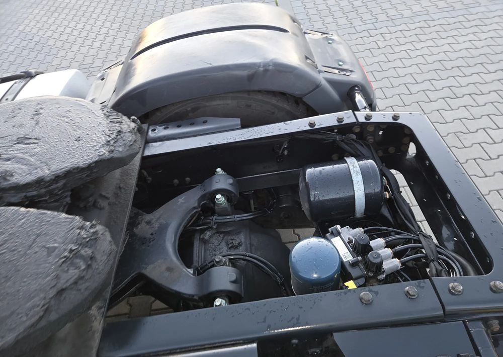 MAN TGX 500/ RETARDER/ KLIMA POSTOJOWA/ AKTYWNY TEMPOMAT ACC/ - Cabeza tractora: foto 5 MAN TGX 500/ RETARDER/ KLIMA POSTOJOWA/ AKTYWNY TEMPOMAT ACC/ - Cabeza tractora: foto 5