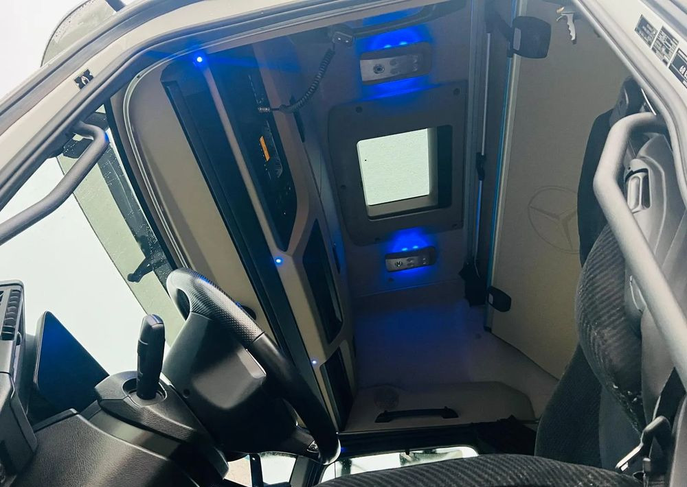 Cabeza tractora Mercedes-Benz ACTROS 1845: foto 9 Cabeza tractora Mercedes-Benz ACTROS 1845: foto 9