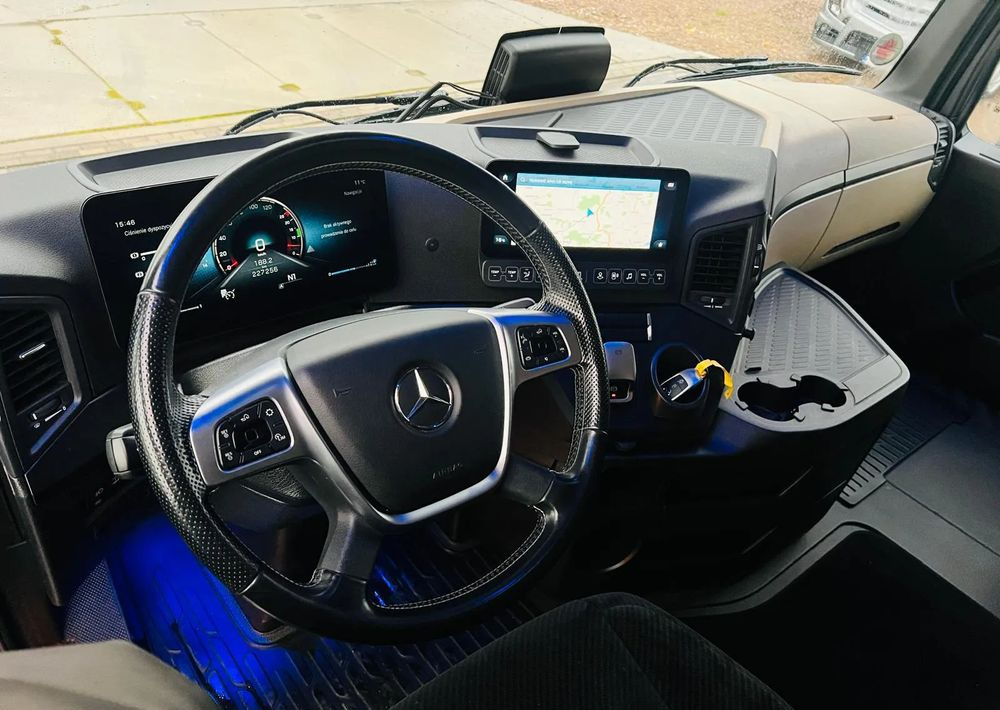 Cabeza tractora Mercedes-Benz ACTROS 1845: foto 8 Cabeza tractora Mercedes-Benz ACTROS 1845: foto 8