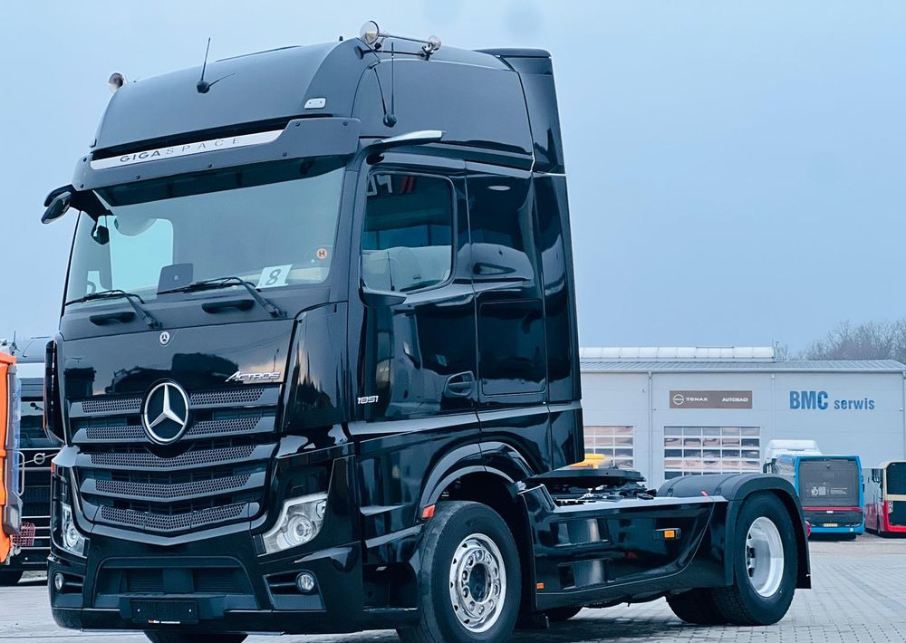 Mercedes-Benz Actros 1851/GIGA SPACE/ Retarder/ Klima Postojowa/ Aktywny tempomat ACC/ - Cabeza tractora: foto 5 Mercedes-Benz Actros 1851/GIGA SPACE/ Retarder/ Klima Postojowa/ Aktywny tempomat ACC/ - Cabeza tractora: foto 5