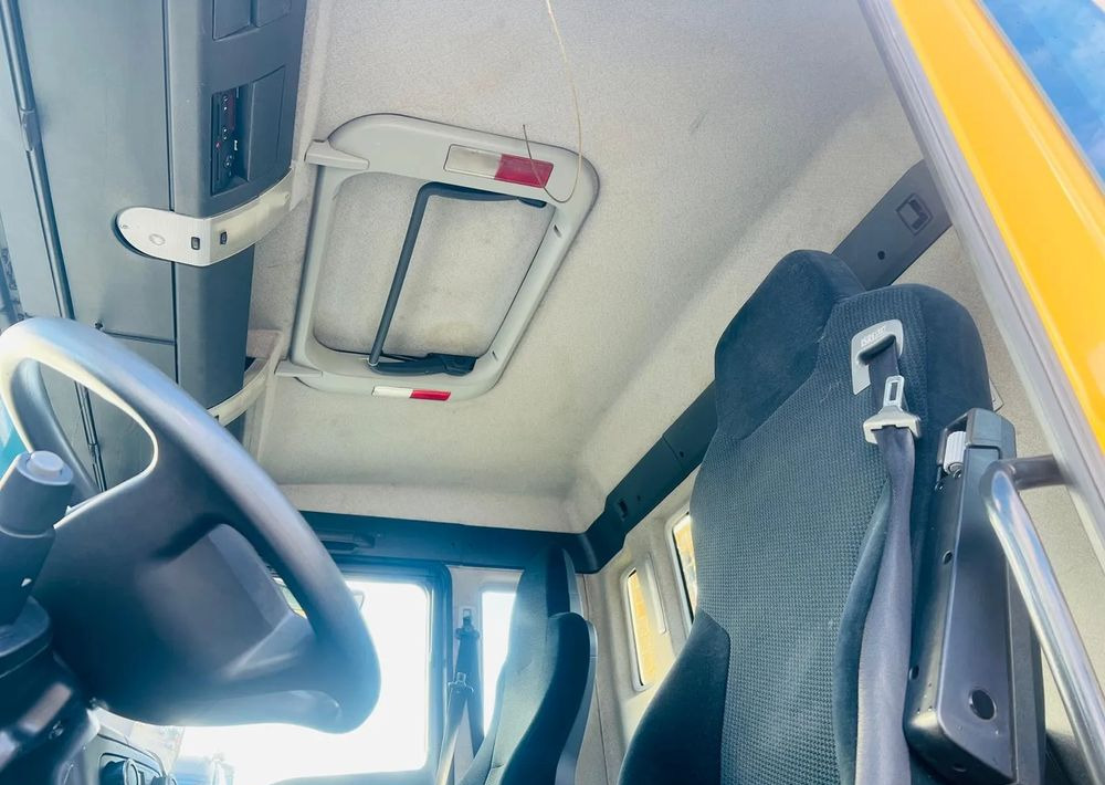 Grua de remolque autos MAN TGS / 6x2/ LAWETA / PLATFORMA / NAJAZDY HYDRAULICZNE / WYCIĄGARKA / oś skrętna i podnoszona: foto 11