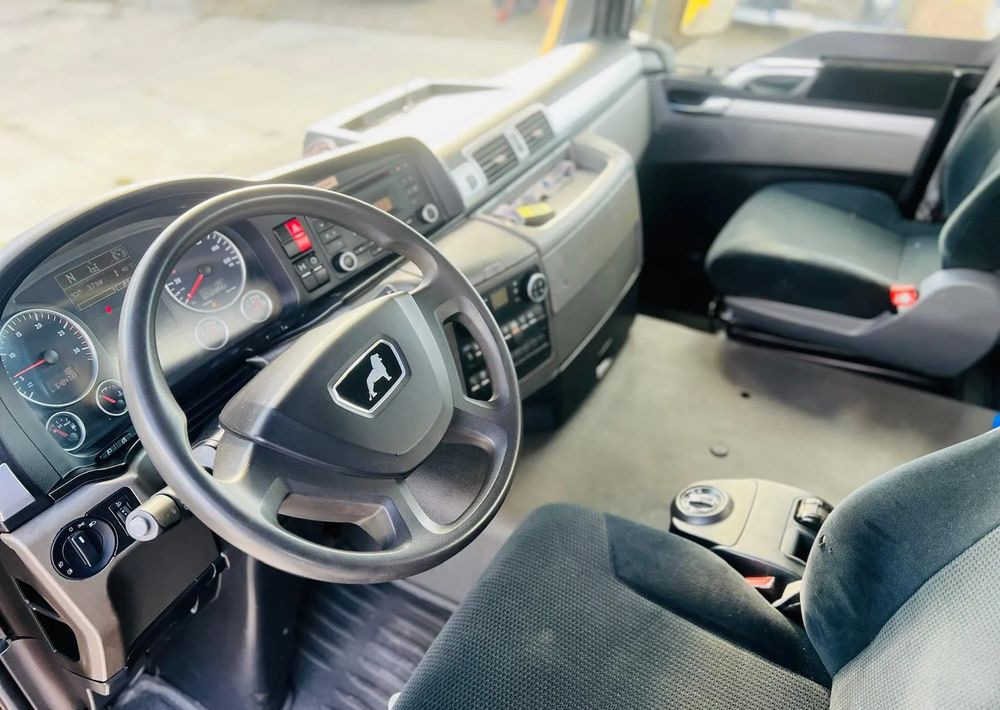 Grua de remolque autos MAN TGS / 6x2/ LAWETA / PLATFORMA / NAJAZDY HYDRAULICZNE / WYCIĄGARKA / oś skrętna i podnoszona: foto 10