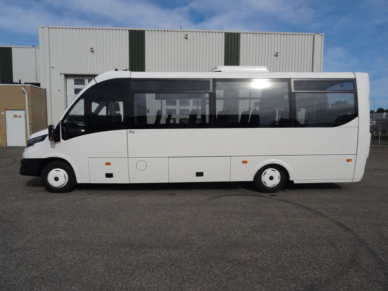 Autobús suburbano nuevo Iveco Rosero First - 24 Seats EURO 6: foto 15 Autobús suburbano nuevo Iveco Rosero First - 24 Seats EURO 6: foto 15