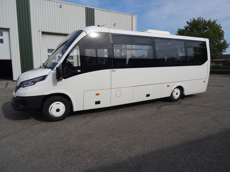 Autobús suburbano nuevo Iveco Rosero First - 24 Seats EURO 6: foto 17 Autobús suburbano nuevo Iveco Rosero First - 24 Seats EURO 6: foto 17