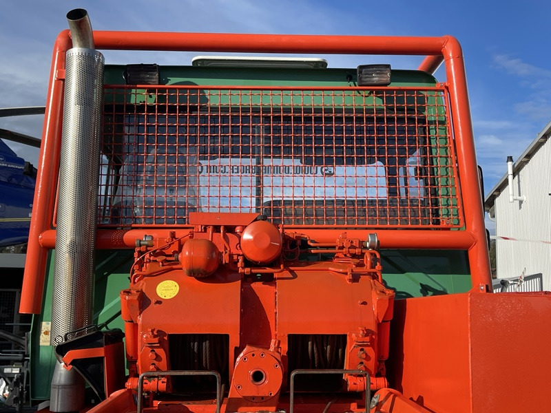 Unimog Unimog U2100 Agrar-Forst , erst 28 Tkm, Sammlerfahrzeug , tire control , Hochdach , Ez.2005 - Maquinaria agrícola: foto 2 Unimog Unimog U2100 Agrar-Forst , erst 28 Tkm, Sammlerfahrzeug , tire control , Hochdach , Ez.2005 - Maquinaria agrícola: foto 2