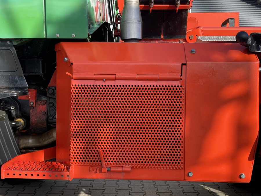 Unimog Unimog U2100 Agrar-Forst , erst 28 Tkm, Sammlerfahrzeug , tire control , Hochdach , Ez.2005 - Maquinaria agrícola: foto 3 Unimog Unimog U2100 Agrar-Forst , erst 28 Tkm, Sammlerfahrzeug , tire control , Hochdach , Ez.2005 - Maquinaria agrícola: foto 3