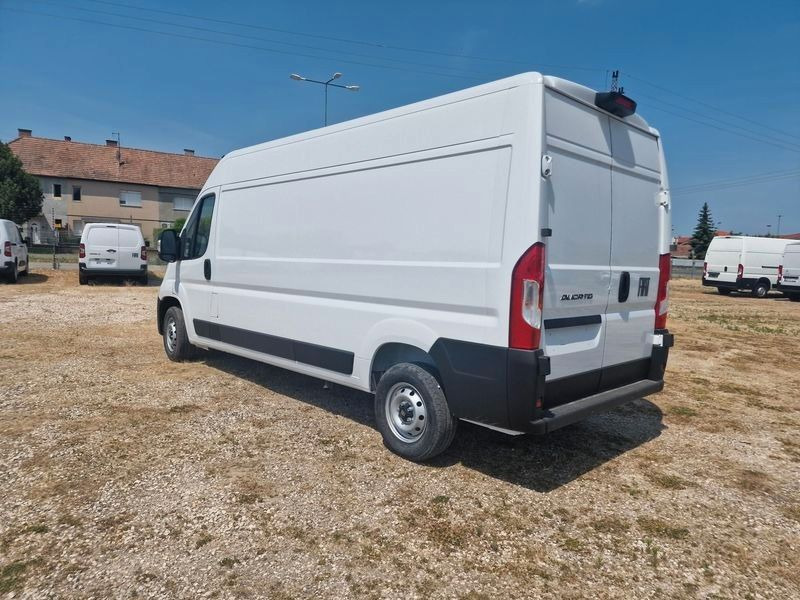 Fiat Ducato H2 Kastenwagen 35 L2H2 140 Multijet Flach - Furgoneta caja cerrada: foto 2 Fiat Ducato H2 Kastenwagen 35 L2H2 140 Multijet Flach - Furgoneta caja cerrada: foto 2