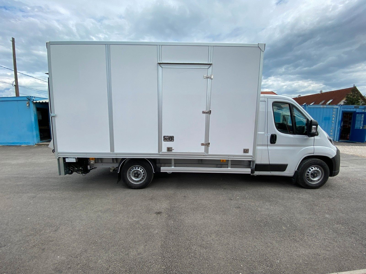 Fiat Ducato KOFFER+LBW L4 140 Multijet Maxi - Furgoneta caja cerrada: foto 5 Fiat Ducato KOFFER+LBW L4 140 Multijet Maxi - Furgoneta caja cerrada: foto 5