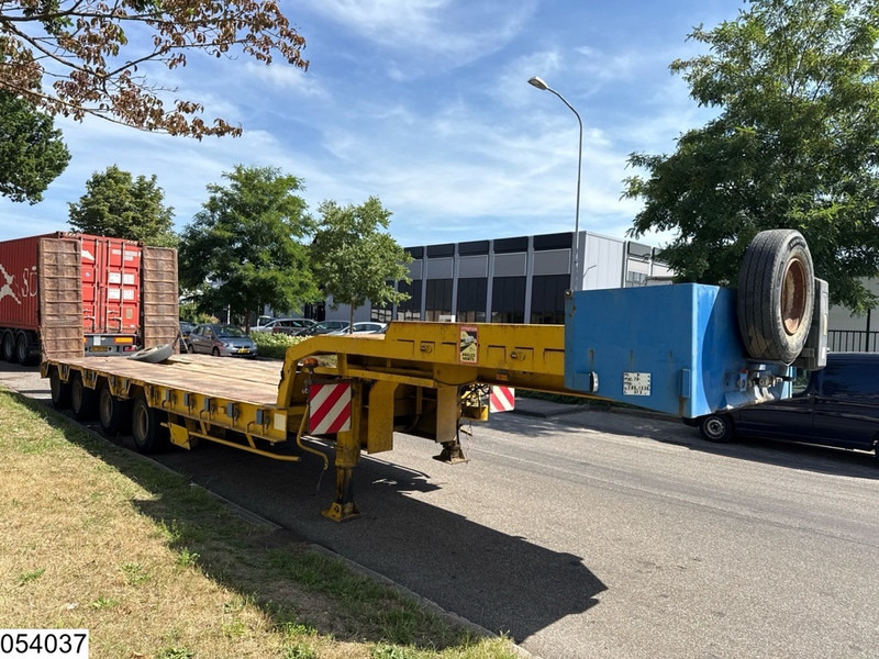 ACTM Lowbed 70.000 KG, 2,5mtr + 2x 0,35 mtr - Semirremolque góndola rebajadas: foto 4 ACTM Lowbed 70.000 KG, 2,5mtr + 2x 0,35 mtr - Semirremolque góndola rebajadas: foto 4