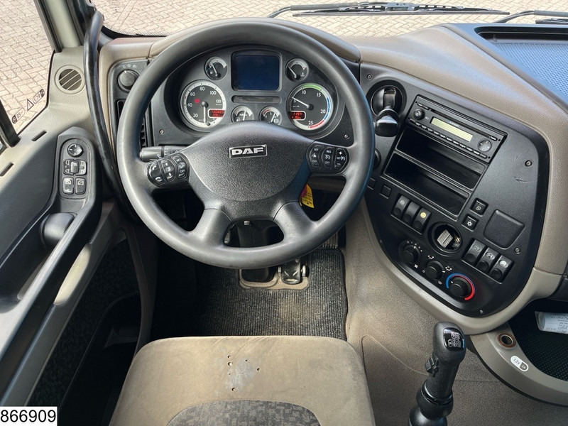DAF XF 460 6x4, EURO 5, Manual, Retarder, Hydrauliek - Cabeza tractora: foto 5 DAF XF 460 6x4, EURO 5, Manual, Retarder, Hydrauliek - Cabeza tractora: foto 5