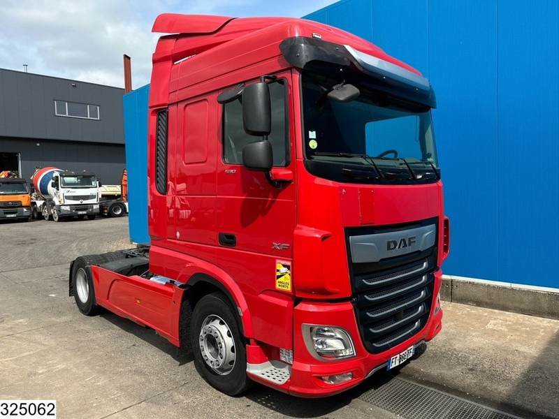 DAF XF 530 EURO 6, Standairco, PTO - Cabeza tractora: foto 3 DAF XF 530 EURO 6, Standairco, PTO - Cabeza tractora: foto 3