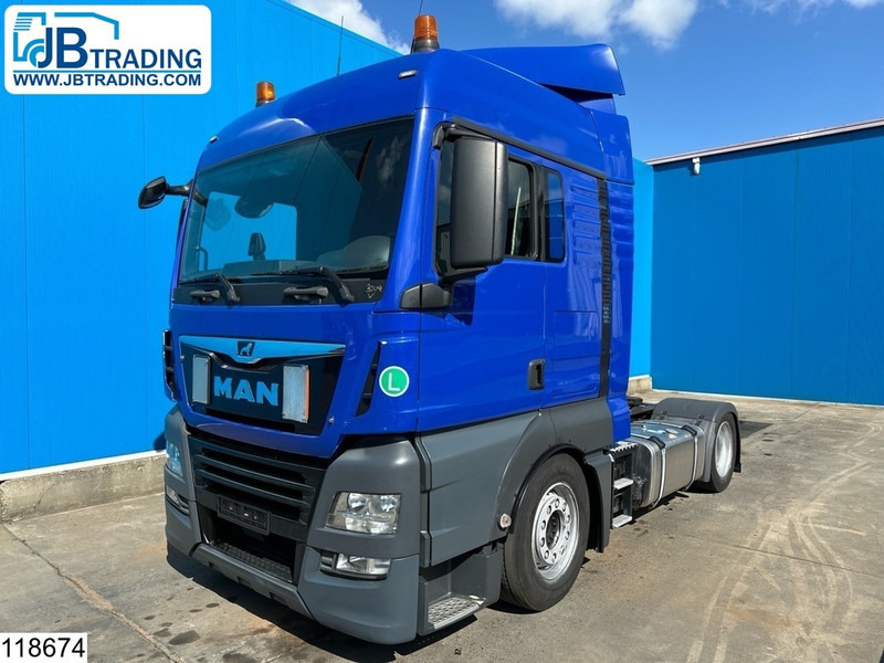 MAN TGX 18 460 EURO 6, Retarder, Standairco - Cabeza tractora: foto 1 MAN TGX 18 460 EURO 6, Retarder, Standairco - Cabeza tractora: foto 1