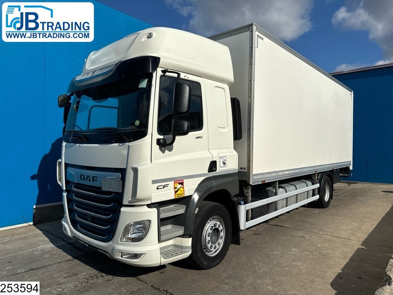 DAF CF 480 EURO 6, Standairco - Camión caja cerrada: foto 1 DAF CF 480 EURO 6, Standairco - Camión caja cerrada: foto 1