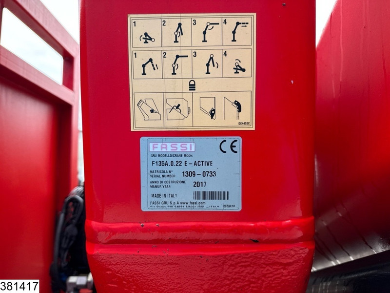 Iveco Stralis 360 6x2, EURO 6, Fassi, Remote - Camión caja abierta, Camión grúa: foto 5 Iveco Stralis 360 6x2, EURO 6, Fassi, Remote - Camión caja abierta, Camión grúa: foto 5