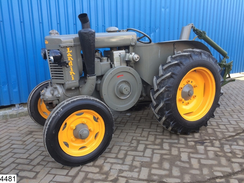 Landini Velite 2WD - Tractor: foto 2 Landini Velite 2WD - Tractor: foto 2