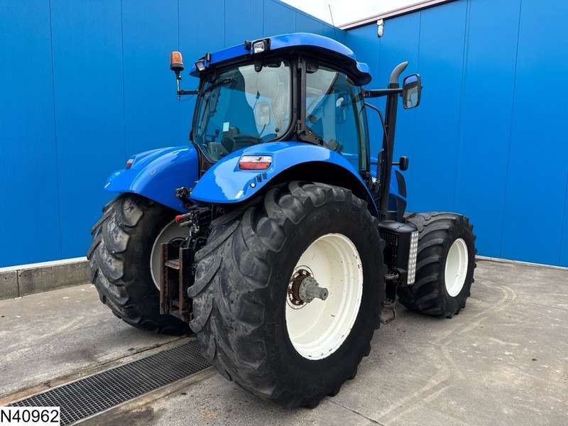 New Holland T 7.210 T7.210 - Tractor: foto 2 New Holland T 7.210 T7.210 - Tractor: foto 2