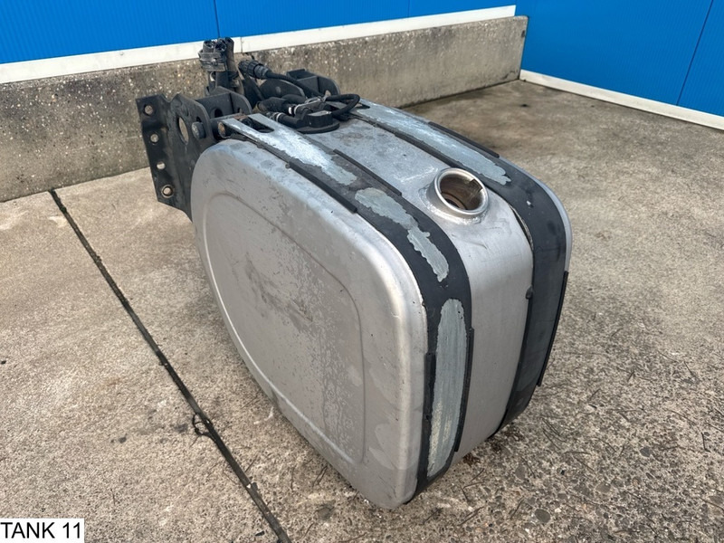 Universeel AdBlue Tank - Depósito de combustible: foto 3 Universeel AdBlue Tank - Depósito de combustible: foto 3