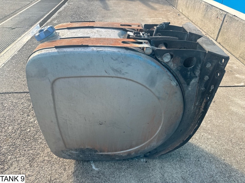 Leasing para Universeel AdBlue Tank Universeel AdBlue Tank: foto 9