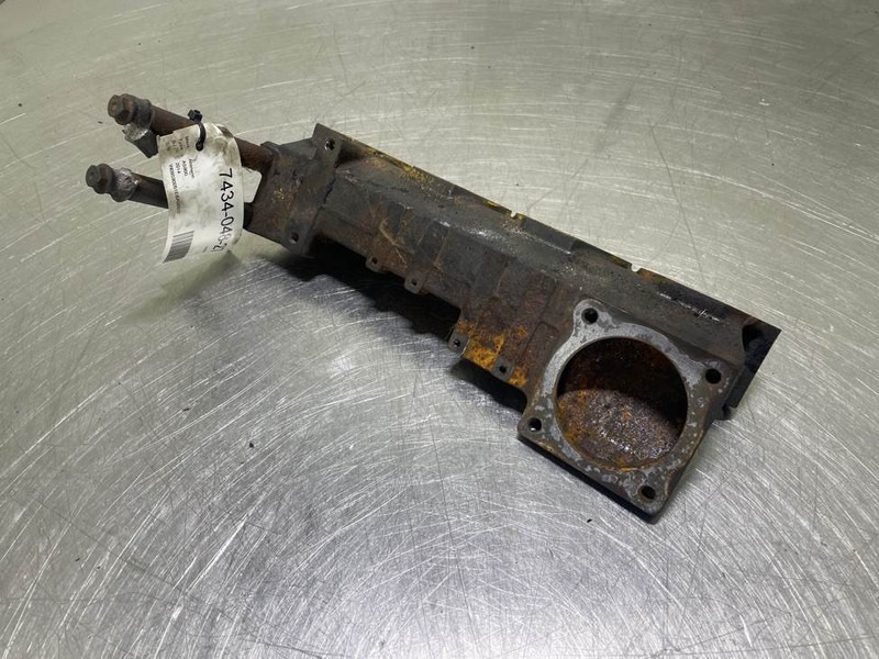 Ahlmann AS900-Cummins B3.3T-Intake-exhaust manifold - Motor para Maquinaria de construcción: foto 5 Ahlmann AS900-Cummins B3.3T-Intake-exhaust manifold - Motor para Maquinaria de construcción: foto 5