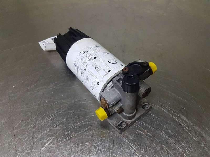 Ahlmann AZ210E-23110509/23116435-Pre-filter/Vorfilter - Motor para Maquinaria de construcción: foto 1 Ahlmann AZ210E-23110509/23116435-Pre-filter/Vorfilter - Motor para Maquinaria de construcción: foto 1