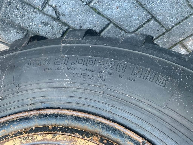 Alliance 48x31.00-20 NHS - Flotation 331 - Tire/Reifen/Band - Neumáticos y llantas para Maquinaria de construcción: foto 4 Alliance 48x31.00-20 NHS - Flotation 331 - Tire/Reifen/Band - Neumáticos y llantas para Maquinaria de construcción: foto 4