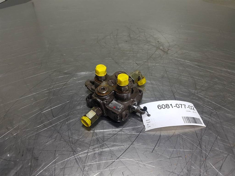 Bucher Hydraulics 200061112137 - Ahlmann AZ 150 - Valve - Hidráulica para Maquinaria de construcción: foto 1 Bucher Hydraulics 200061112137 - Ahlmann AZ 150 - Valve - Hidráulica para Maquinaria de construcción: foto 1