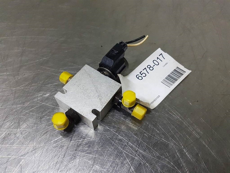 Case 621D-CNH 445471A1-Valve/Ventile/Ventiel - Hidráulica para Maquinaria de construcción: foto 1 Case 621D-CNH 445471A1-Valve/Ventile/Ventiel - Hidráulica para Maquinaria de construcción: foto 1