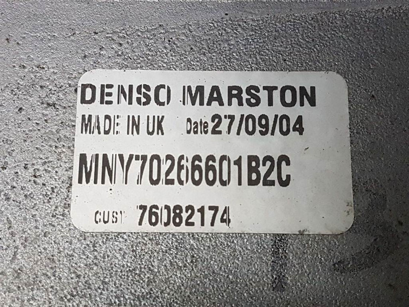 Case 621D-Denso MNY70266601B2C-Airco condenser/koeler - Bastidor/ Chasis para Maquinaria de construcción: foto 4 Case 621D-Denso MNY70266601B2C-Airco condenser/koeler - Bastidor/ Chasis para Maquinaria de construcción: foto 4