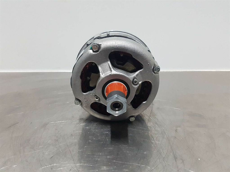 Deutz 1011-14V 60A-Alternator/Lichtmaschine/Dynamo - Motor para Maquinaria de construcción: foto 2 Deutz 1011-14V 60A-Alternator/Lichtmaschine/Dynamo - Motor para Maquinaria de construcción: foto 2