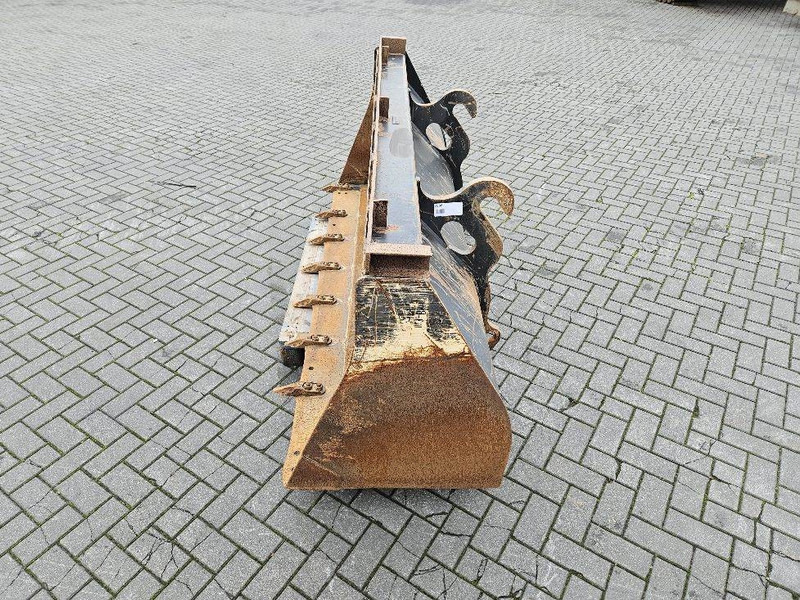 JCB 4CX-125/38100-2,34 MTR-Bucket/Schaufel/Dichte bak - Cazo para Maquinaria de construcción: foto 3 JCB 4CX-125/38100-2,34 MTR-Bucket/Schaufel/Dichte bak - Cazo para Maquinaria de construcción: foto 3