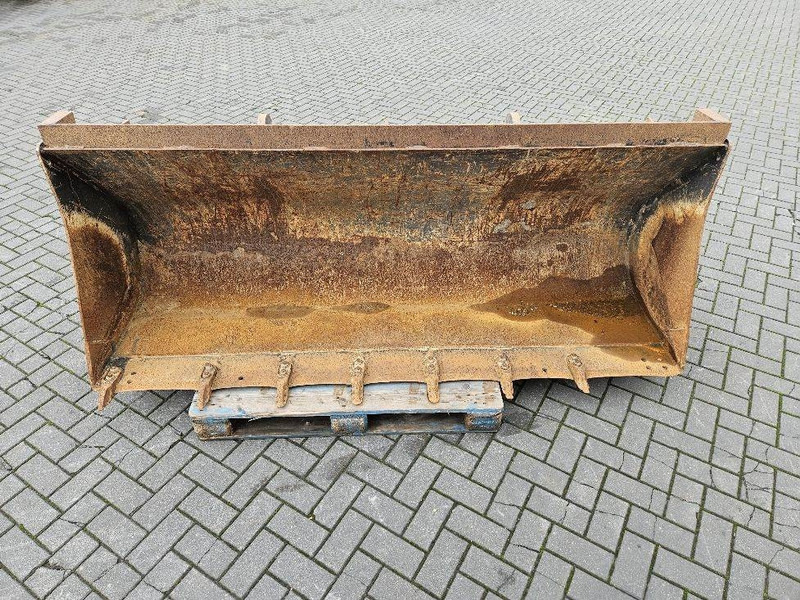 JCB 4CX-125/38100-2,34 MTR-Bucket/Schaufel/Dichte bak - Cazo para Maquinaria de construcción: foto 1 JCB 4CX-125/38100-2,34 MTR-Bucket/Schaufel/Dichte bak - Cazo para Maquinaria de construcción: foto 1