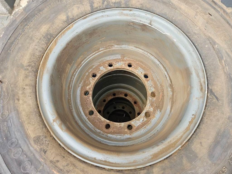 Liebherr 10.00-20 - Tire/Reifen/Band - Neumáticos y llantas para Maquinaria de construcción: foto 5 Liebherr 10.00-20 - Tire/Reifen/Band - Neumáticos y llantas para Maquinaria de construcción: foto 5