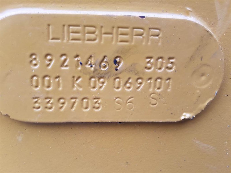 Liebherr L514 - 8921468 - Lifting framework/Schaufelarm - Brazo: foto 4 Liebherr L514 - 8921468 - Lifting framework/Schaufelarm - Brazo: foto 4