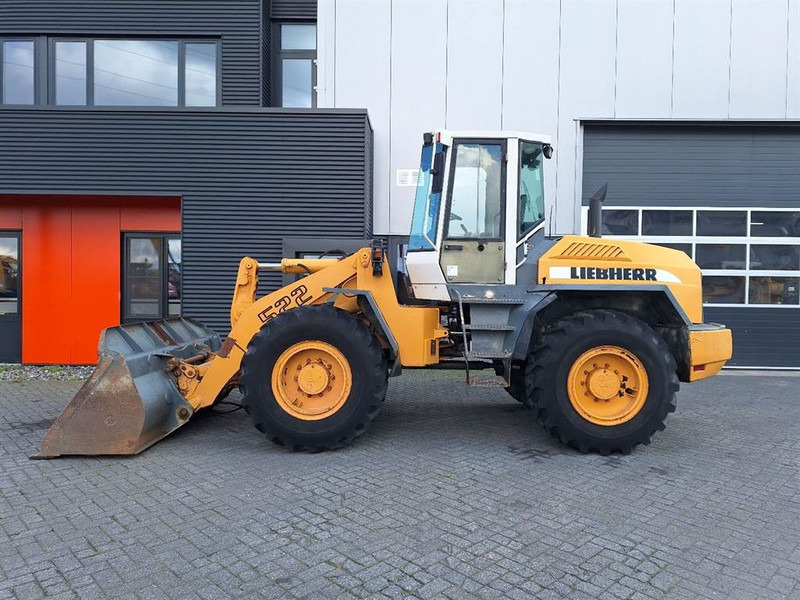 Liebherr L522 - Cargadora de ruedas: foto 1 Liebherr L522 - Cargadora de ruedas: foto 1