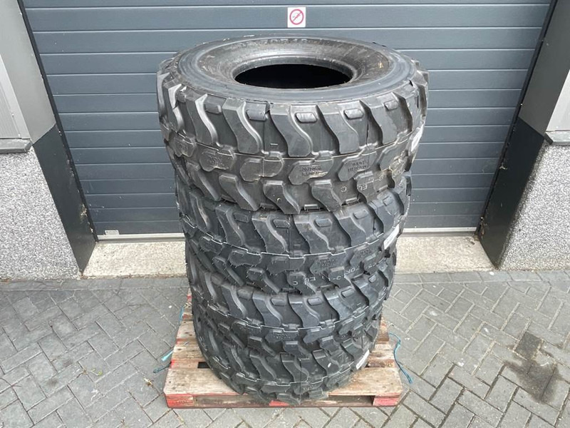 Magna 405/70R18-Tire/Reifen/Band - Neumáticos y llantas para Maquinaria de construcción: foto 2 Magna 405/70R18-Tire/Reifen/Band - Neumáticos y llantas para Maquinaria de construcción: foto 2