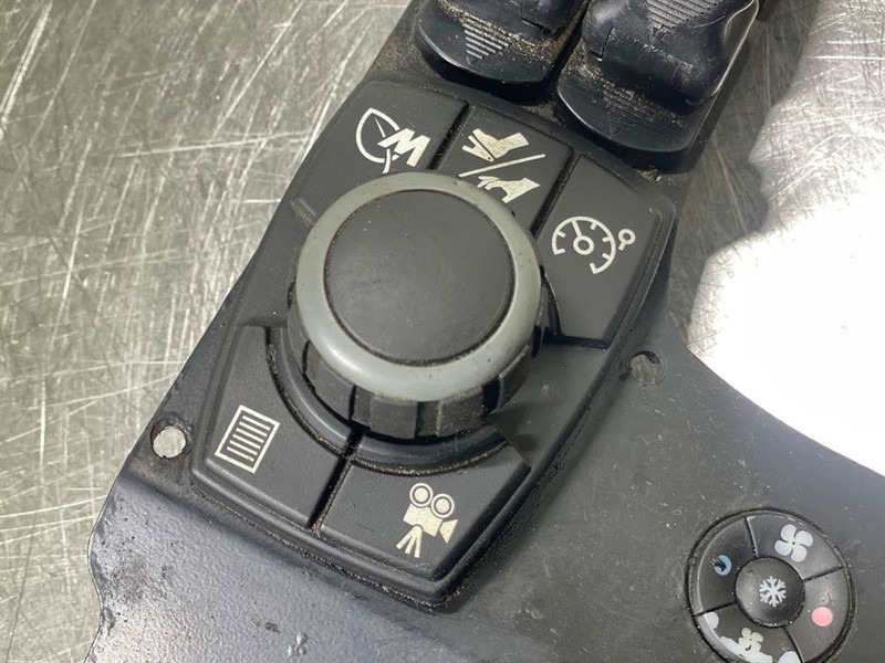 Cabina e interior para Maquinaria de construcción Mecalac 12MTX-3834673/3833717-Dashboard/Console/Konsole: foto 7