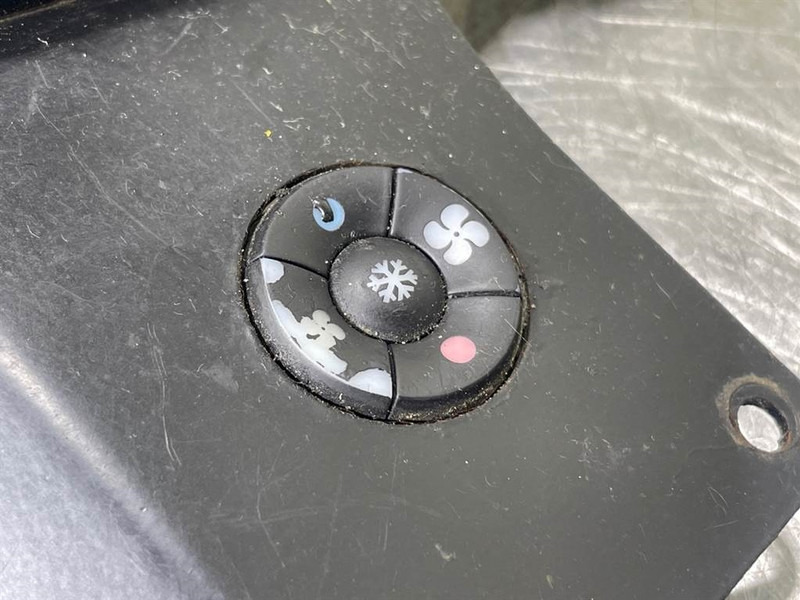 Cabina e interior para Maquinaria de construcción Mecalac 12MTX-3834673/3833717-Dashboard/Console/Konsole: foto 6