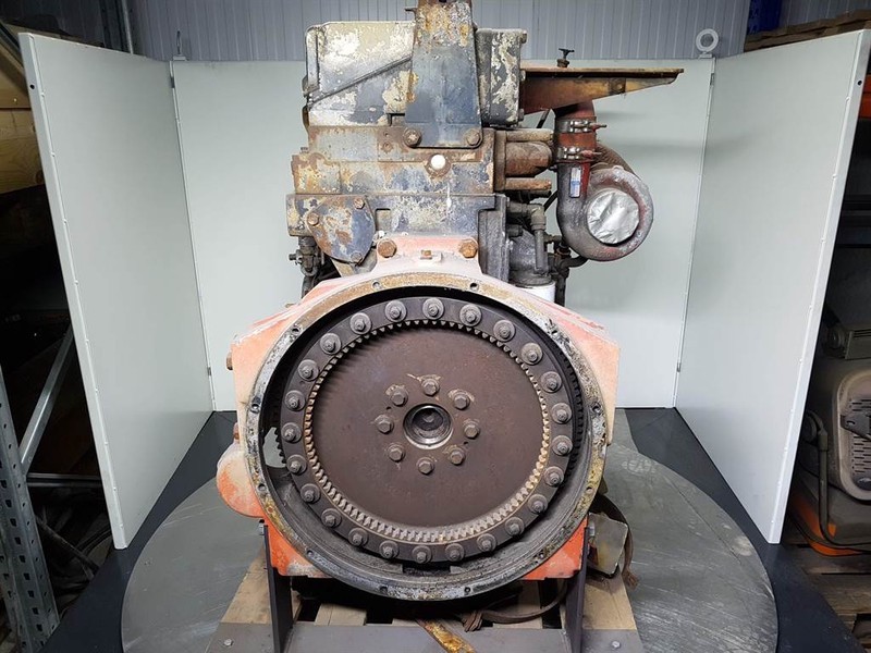 O & K L45-Cummins M11C250-Engine/Motor - Motor y piezas para Maquinaria de construcción: foto 2 O & K L45-Cummins M11C250-Engine/Motor - Motor y piezas para Maquinaria de construcción: foto 2