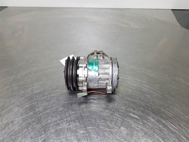 SANDEN SD7B10-7170-Compressor/Kompressor/Aircopomp - Compresor de aire acondicionado para Maquinaria de construcción: foto 3 SANDEN SD7B10-7170-Compressor/Kompressor/Aircopomp - Compresor de aire acondicionado para Maquinaria de construcción: foto 3