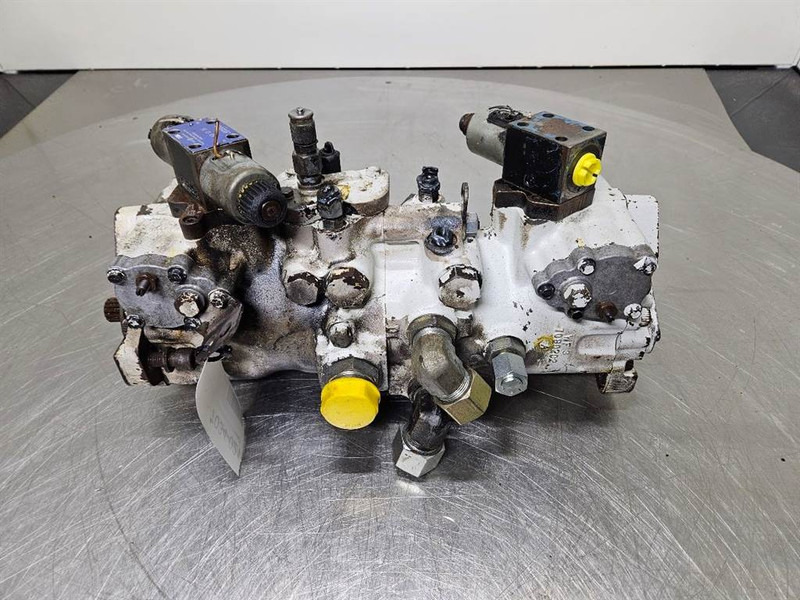Sauer Sundstrand -7090202-Tandem pump/Fahrpumpe/Ri - Hidráulica para Maquinaria de construcción: foto 1 Sauer Sundstrand -7090202-Tandem pump/Fahrpumpe/Ri - Hidráulica para Maquinaria de construcción: foto 1