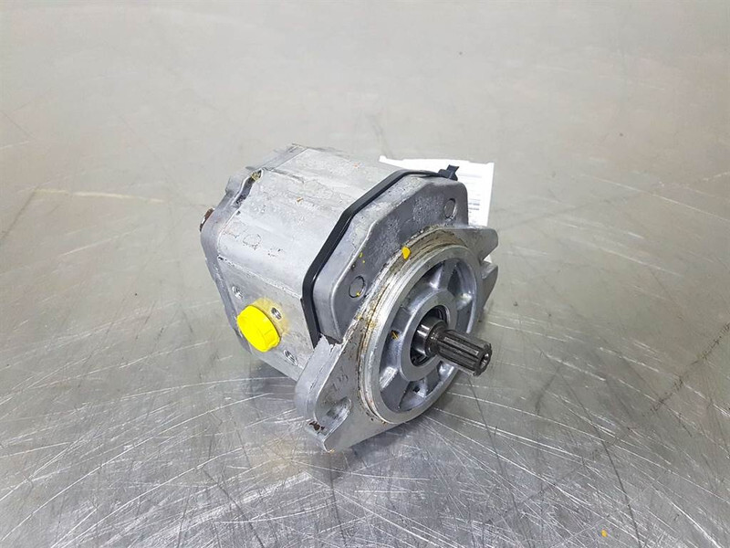 Sauer Sundstrand SNP2/4DSC06REPG/5D - Gearpump/Zah - Hidráulica para Maquinaria de construcción: foto 1 Sauer Sundstrand SNP2/4DSC06REPG/5D - Gearpump/Zah - Hidráulica para Maquinaria de construcción: foto 1