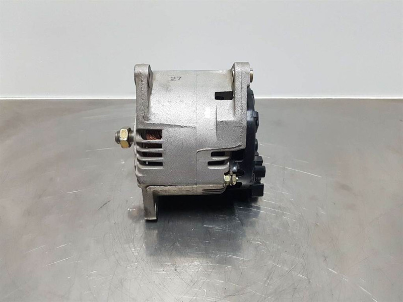 Terex Schaeff SKL873-28V 75A-Alternator/Lichtmaschine/Dynamo - Motor para Maquinaria de construcción: foto 3 Terex Schaeff SKL873-28V 75A-Alternator/Lichtmaschine/Dynamo - Motor para Maquinaria de construcción: foto 3