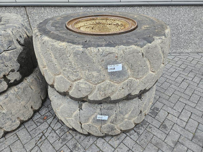 Terex TL260S-20.5R25-Tire/Reifen/Band - Neumáticos y llantas para Maquinaria de construcción: foto 2 Terex TL260S-20.5R25-Tire/Reifen/Band - Neumáticos y llantas para Maquinaria de construcción: foto 2