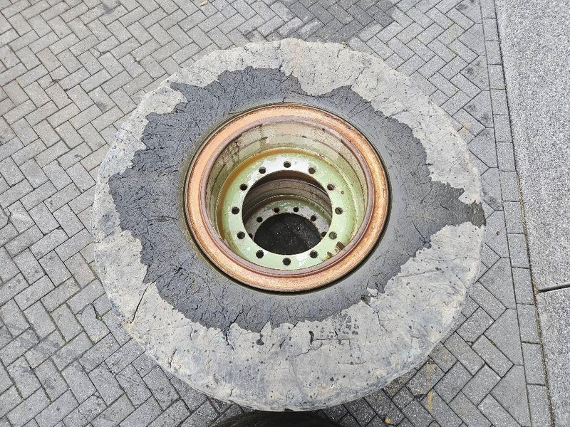 Terex TL260S-Banden 20.5-R25-Solid wheels / Full Gummi - Neumáticos y llantas para Maquinaria de construcción: foto 4 Terex TL260S-Banden 20.5-R25-Solid wheels / Full Gummi - Neumáticos y llantas para Maquinaria de construcción: foto 4