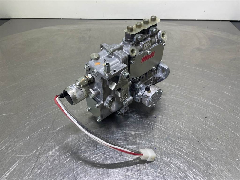 Yanmar 4TNE88-NSW-Fuel pump/Kraftstoffpumpe/Brandstofpomp - Motor para Maquinaria de construcción: foto 2 Yanmar 4TNE88-NSW-Fuel pump/Kraftstoffpumpe/Brandstofpomp - Motor para Maquinaria de construcción: foto 2