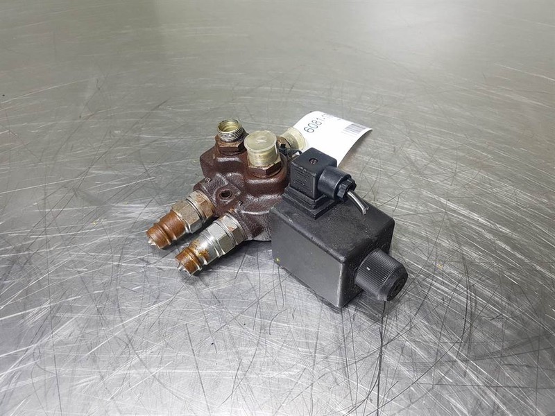 Zettelmeyer ZL 1001 - Valve/Ventile/Ventiel - Hidráulica: foto 1 Zettelmeyer ZL 1001 - Valve/Ventile/Ventiel - Hidráulica: foto 1