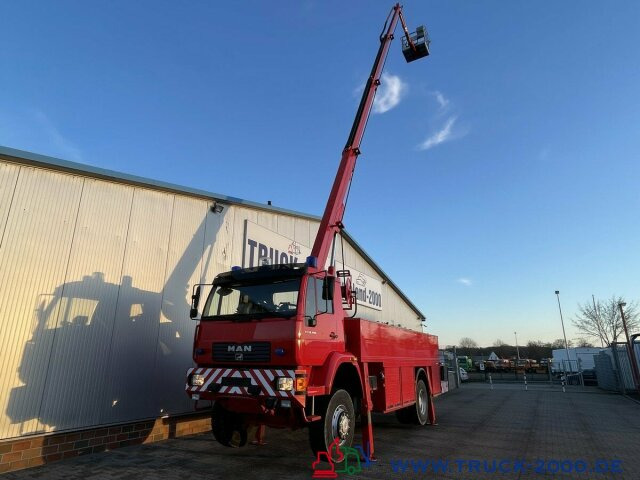 Camión de bomberos MAN 18.280 4x4 Feuerwehr 25m Höhe Rettungskorb: foto 13