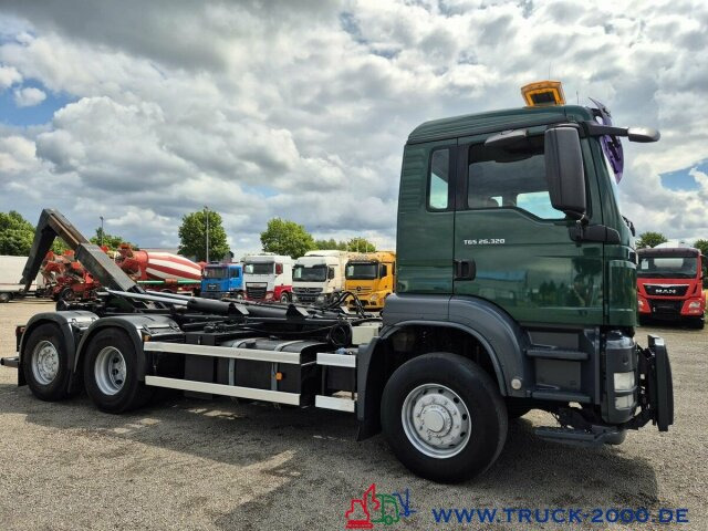 MAN TGS 26.320 6x4 HydroDrive Arbeitsplatte 242 Tkm - Camión multibasculante: foto 2 MAN TGS 26.320 6x4 HydroDrive Arbeitsplatte 242 Tkm - Camión multibasculante: foto 2
