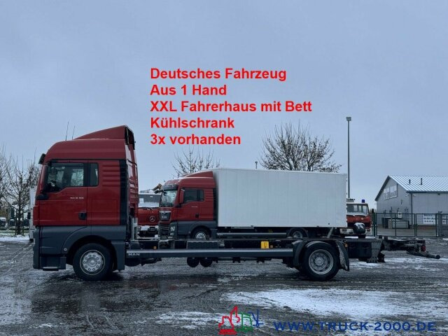 MAN TGX 18.360 BDF XL Haus Bett Standheizung 268TKM - Camión portacontenedore/ Intercambiable: foto 1 MAN TGX 18.360 BDF XL Haus Bett Standheizung 268TKM - Camión portacontenedore/ Intercambiable: foto 1
