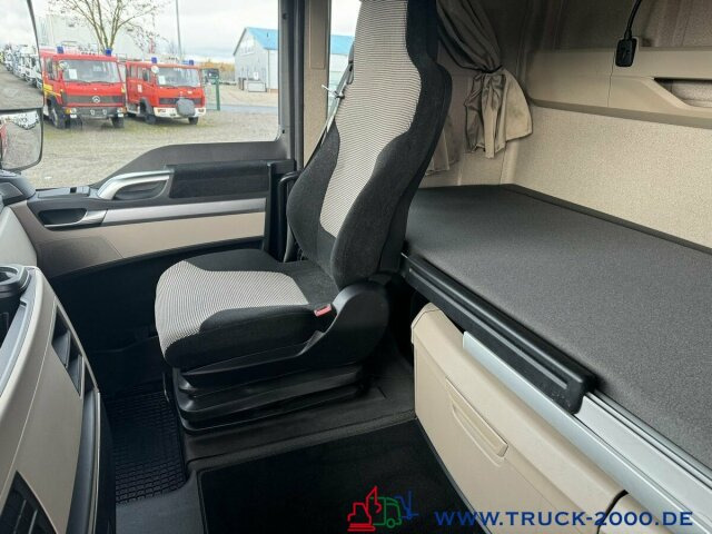 MAN TGX 18.360 BDF XL Haus Bett Standheizung 277TKM - Camión portacontenedore/ Intercambiable: foto 2 MAN TGX 18.360 BDF XL Haus Bett Standheizung 277TKM - Camión portacontenedore/ Intercambiable: foto 2